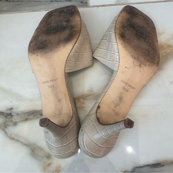 Nine West Women’s Croco Embossed Beige Mules Slides Heels Pumps Size 9.5 - Picture 3 of 9